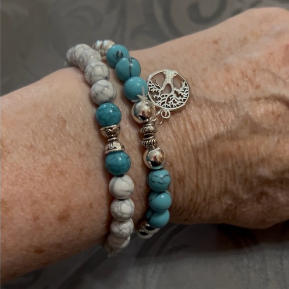 Turquoise and White Howlite Beaded Bracelet Set
